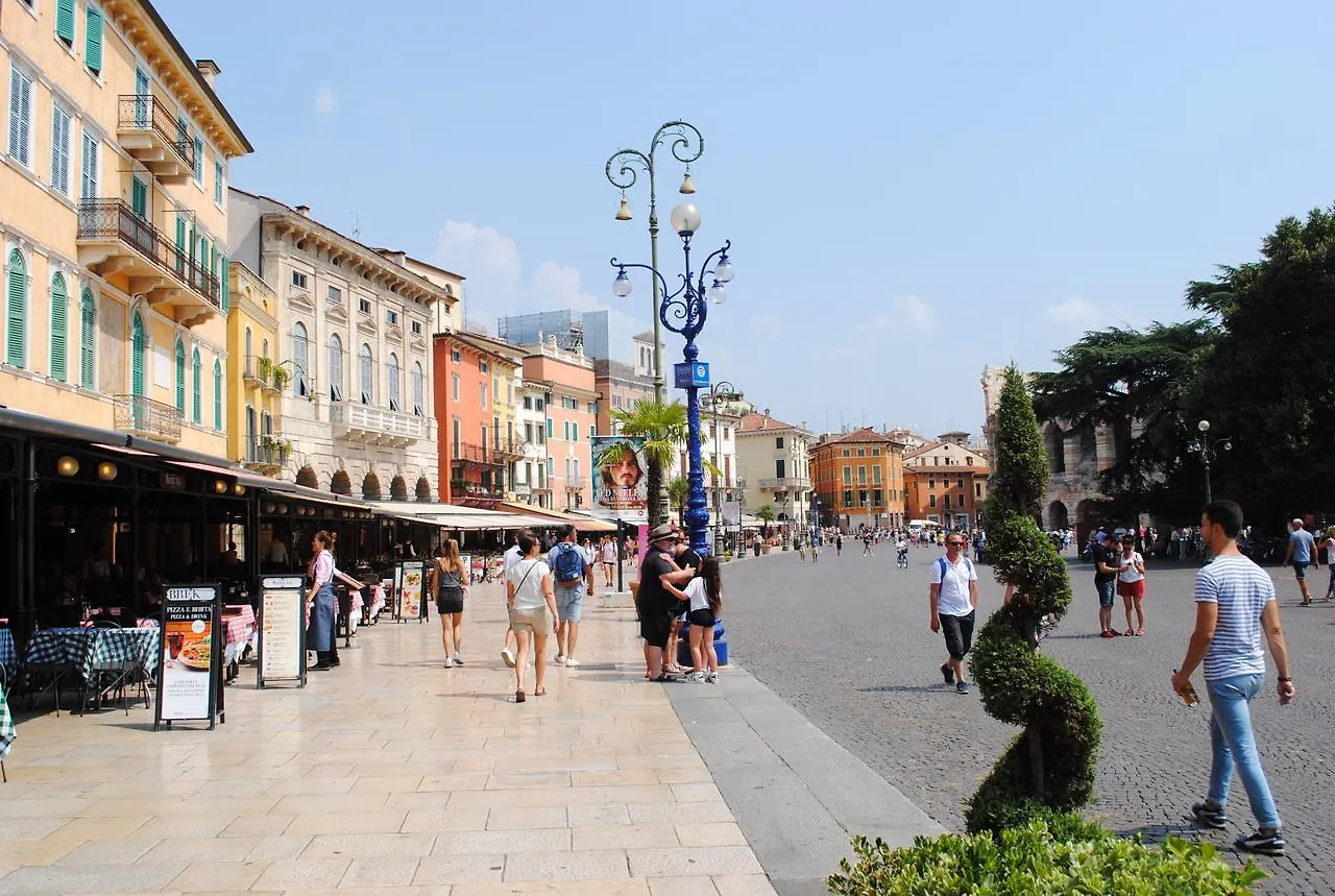 Dreaming Piazza Bra Rooms Verona Guest house